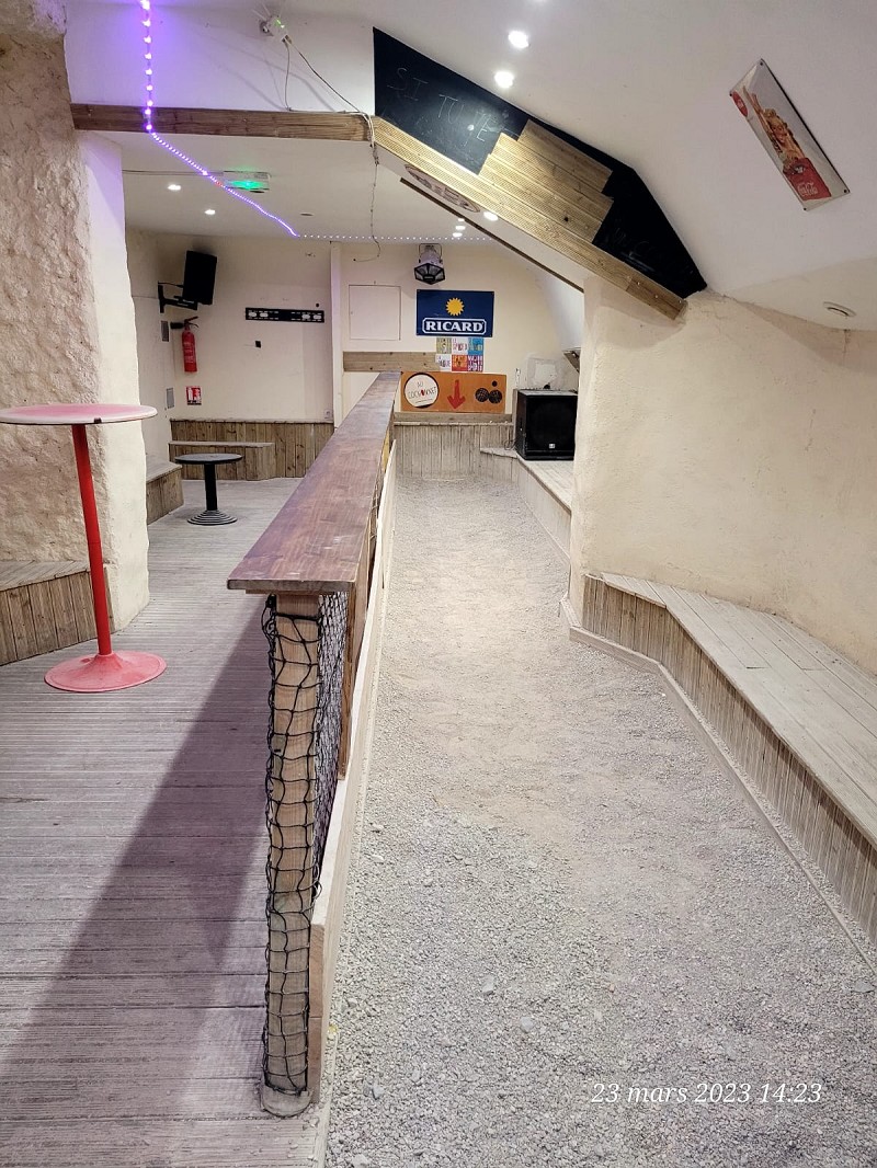 Agrandir la photo Bar à vendre - 179.0 m2 - 45 - Loiret