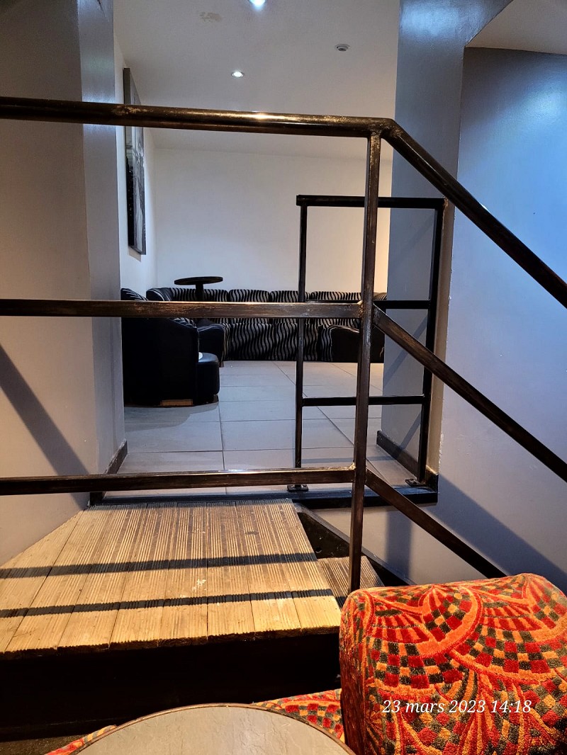 Agrandir la photo Bar à vendre - 179.0 m2 - 45 - Loiret