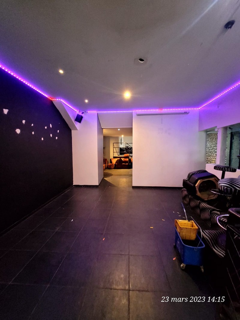 Agrandir la photo Bar à vendre - 179.0 m2 - 45 - Loiret