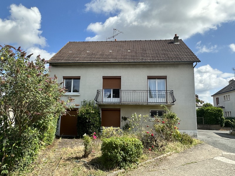 Agrandir la photo Bureaux à vendre - 240.0 m2 - 45 - Loiret
