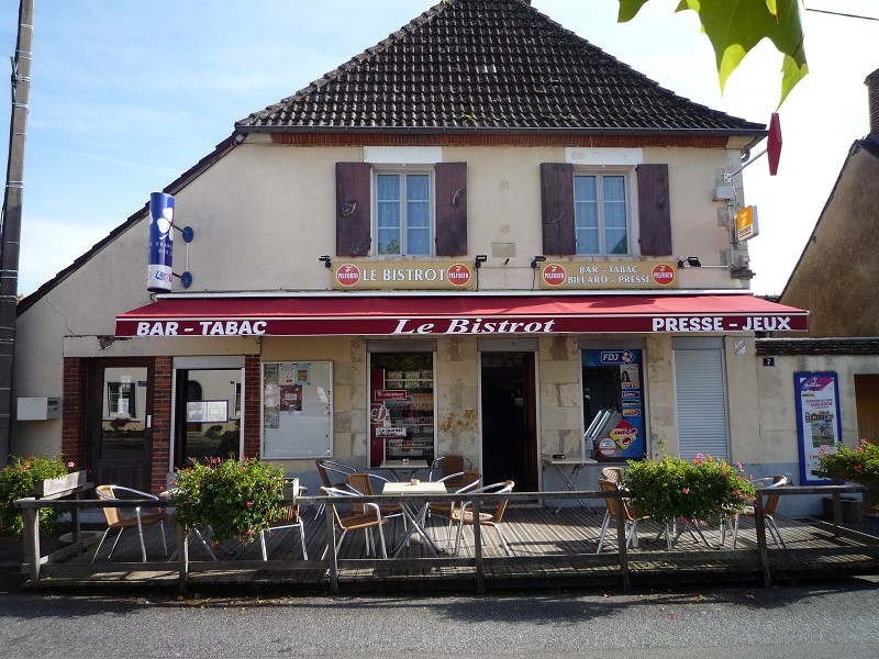 Agrandir la photo Bar à vendre - 180.0 m2 - 45 - Loiret
