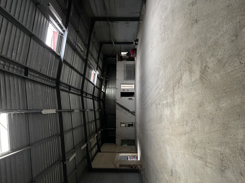 Agrandir la photo Local d'activité à vendre - 550.0 m2 - 45 - Loiret