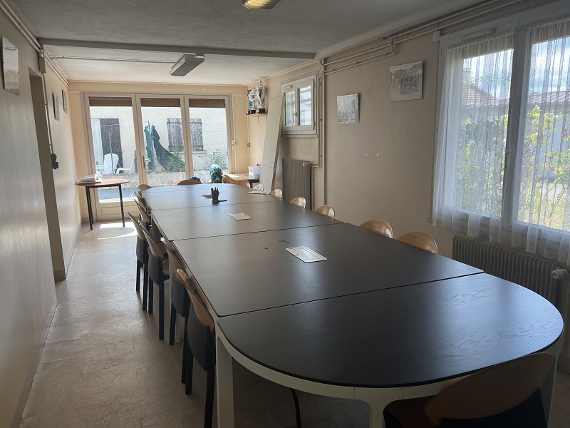 Agrandir la photo Bureaux à vendre - 240.0 m2 - 45 - Loiret