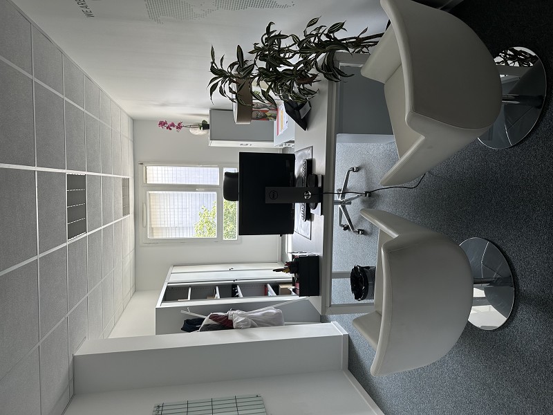 Agrandir la photo Bureaux à louer - 529.0 m2 - 45 - Loiret